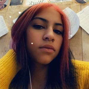 Meet your Posher, Analia